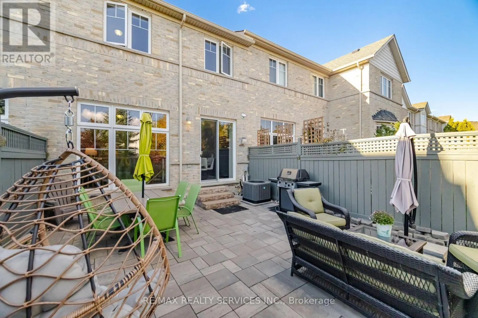 9 ASPENVIEW AVENUE