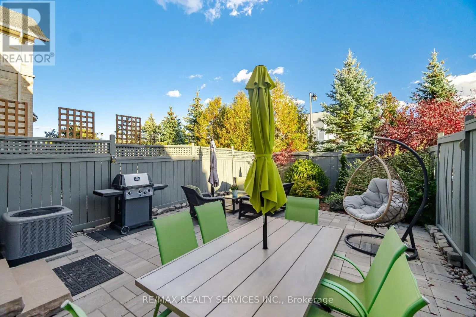 9 ASPENVIEW AVENUE