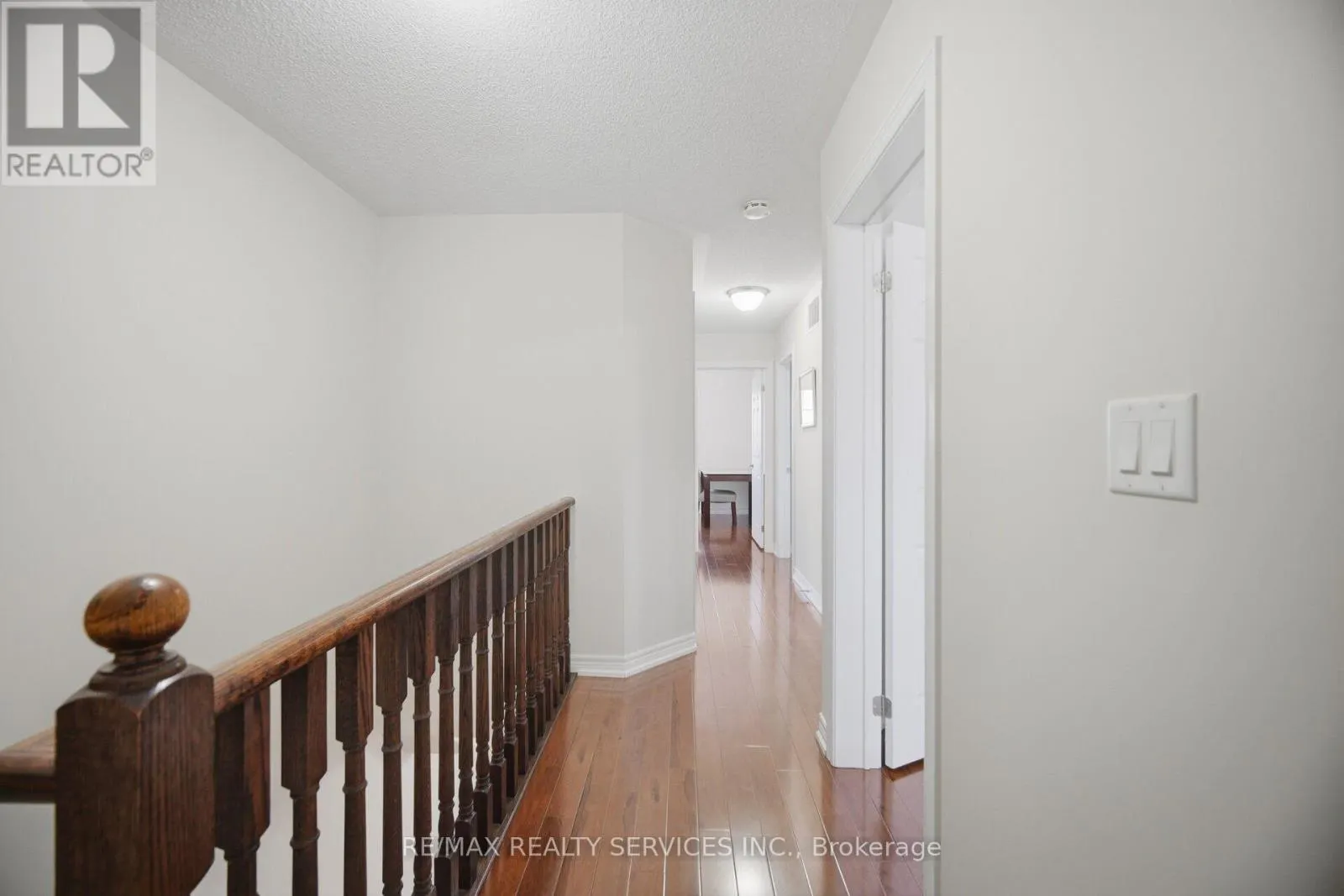 9 ASPENVIEW AVENUE