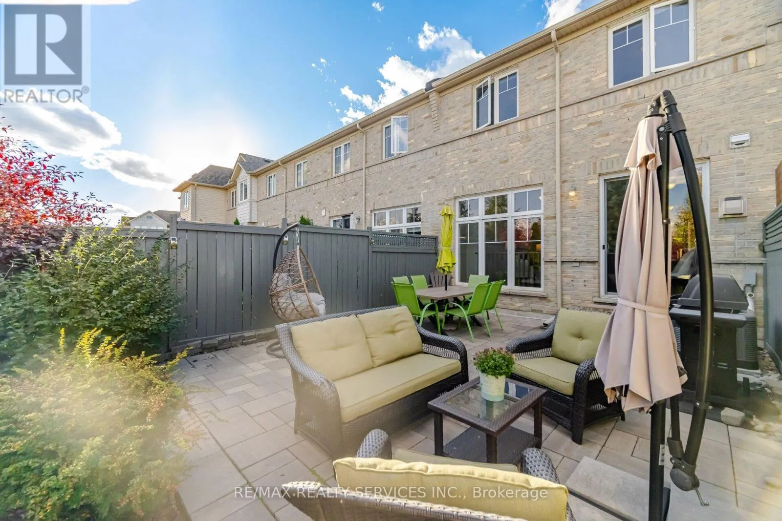 9 ASPENVIEW AVENUE
