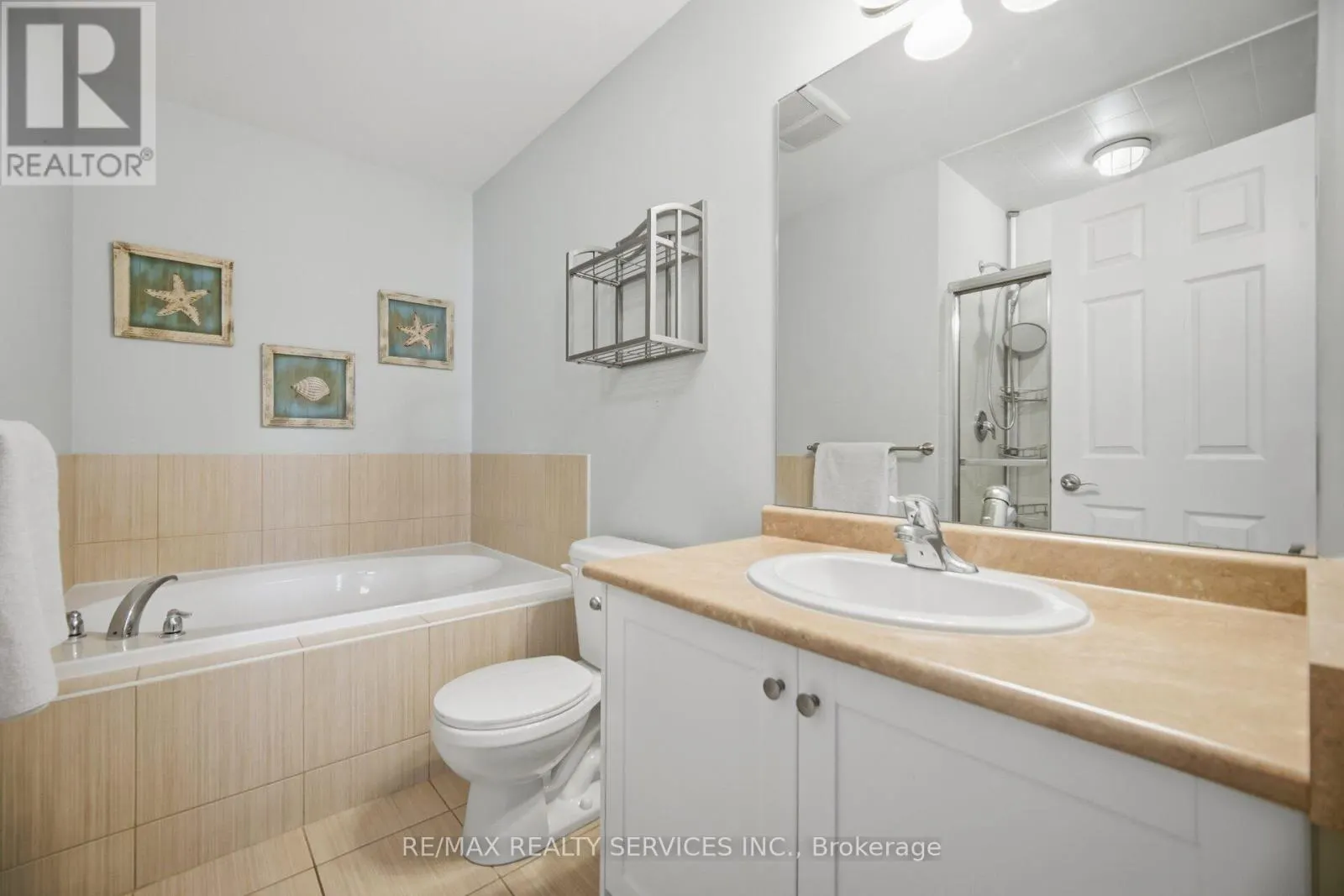 9 ASPENVIEW AVENUE