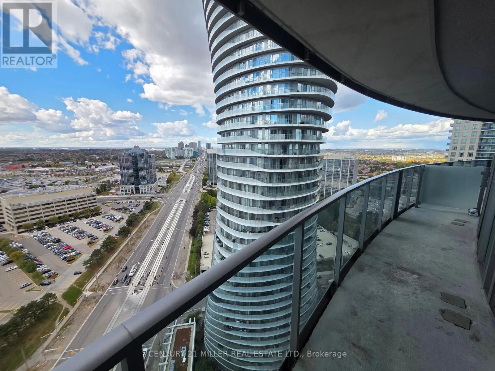 2605 - 60 ABSOLUTE AVENUE