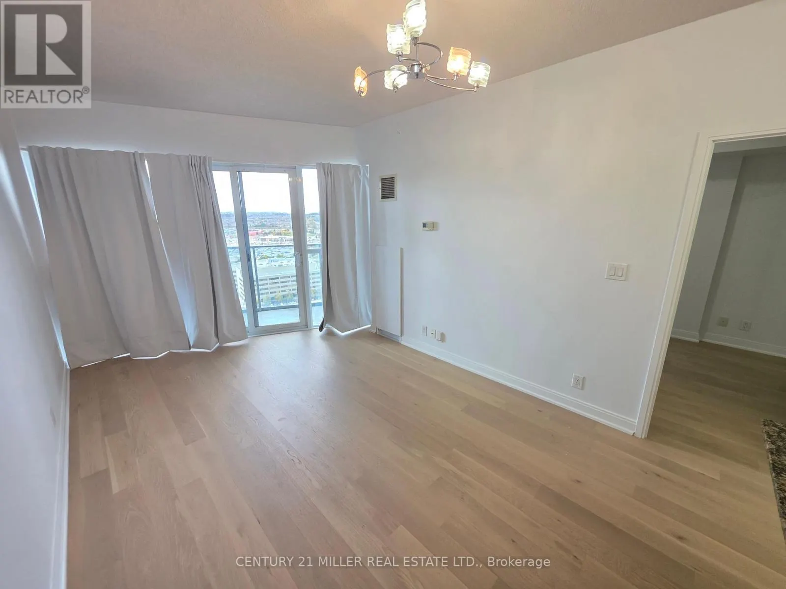 2605 - 60 ABSOLUTE AVENUE