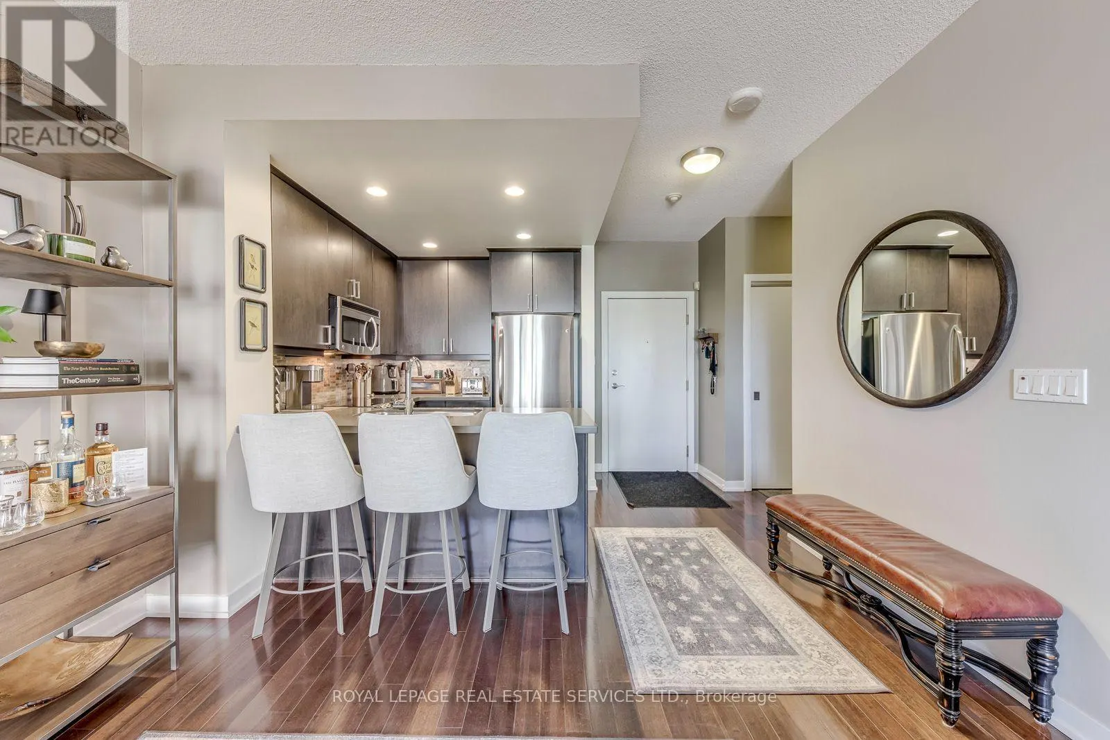 513 - 551 MAPLE AVENUE