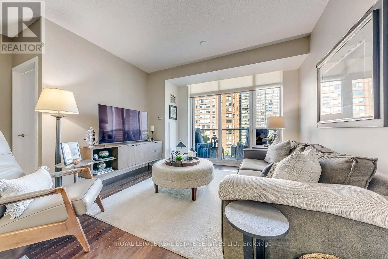 513 - 551 MAPLE AVENUE