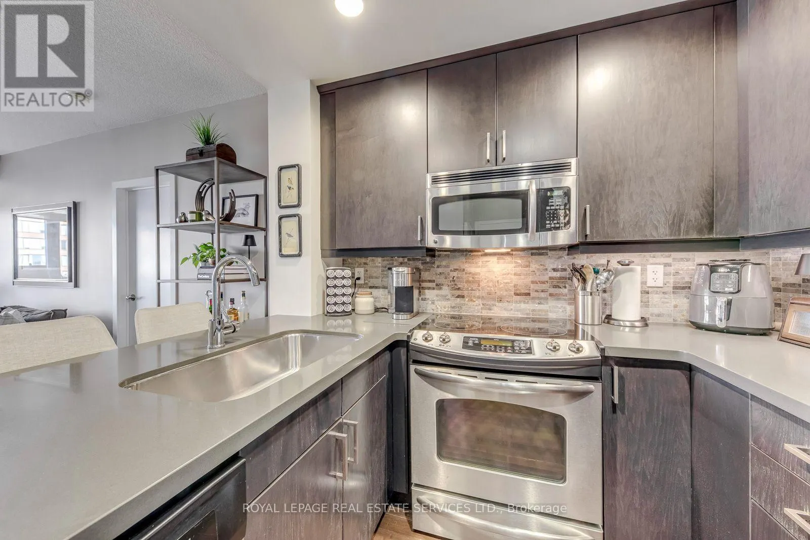 513 - 551 MAPLE AVENUE