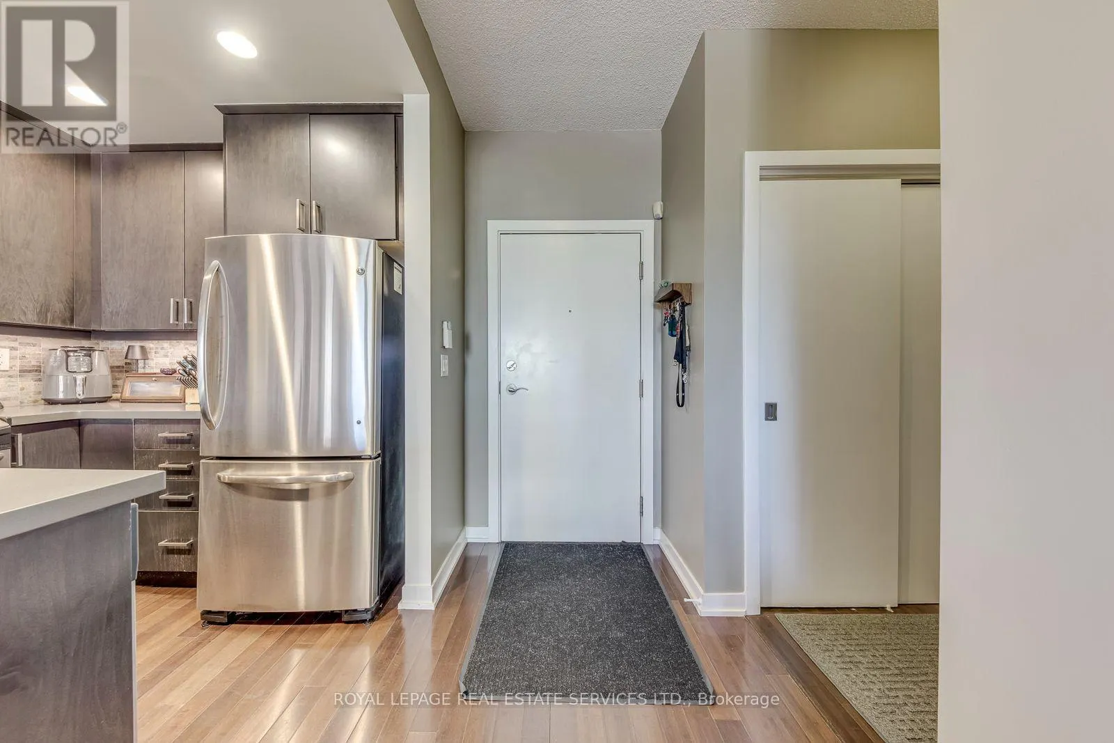 513 - 551 MAPLE AVENUE