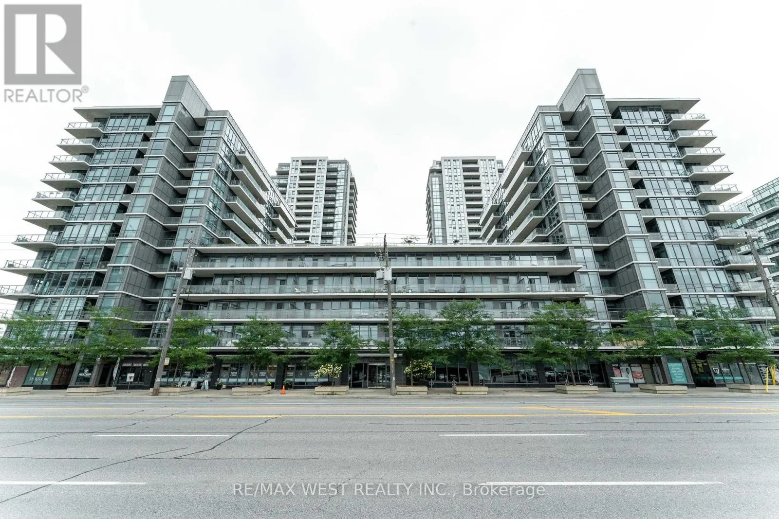 710 - 1185 THE QUEENSWAY