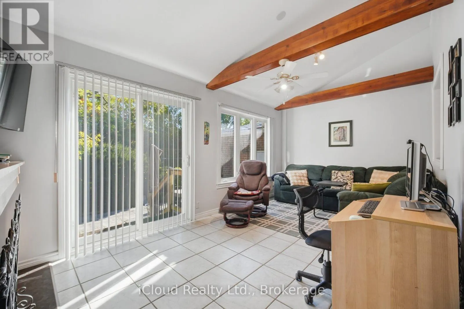 52 BENGAL COURT