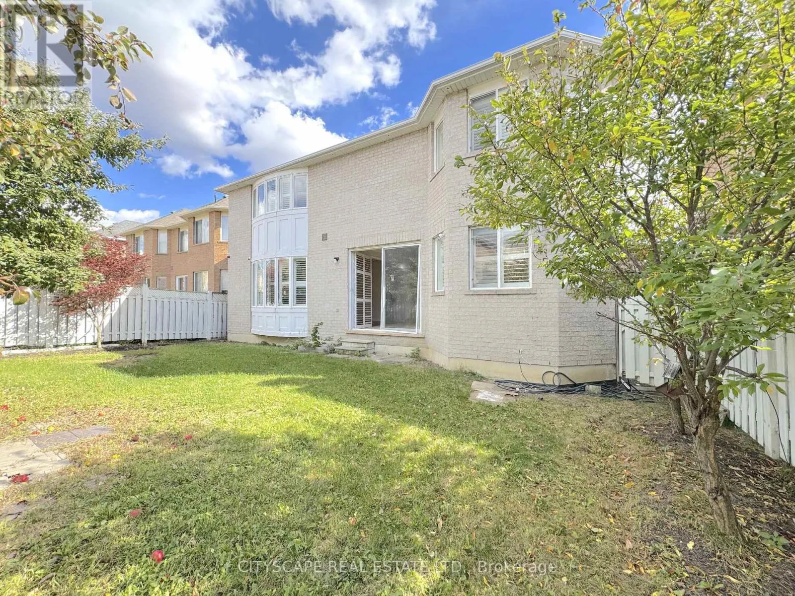 4 SERVICEBERRY CRESCENT