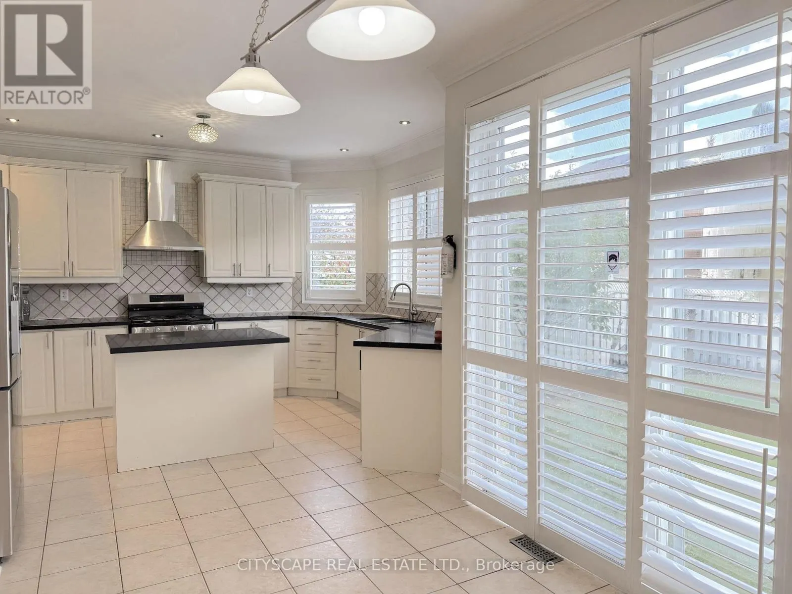 4 SERVICEBERRY CRESCENT
