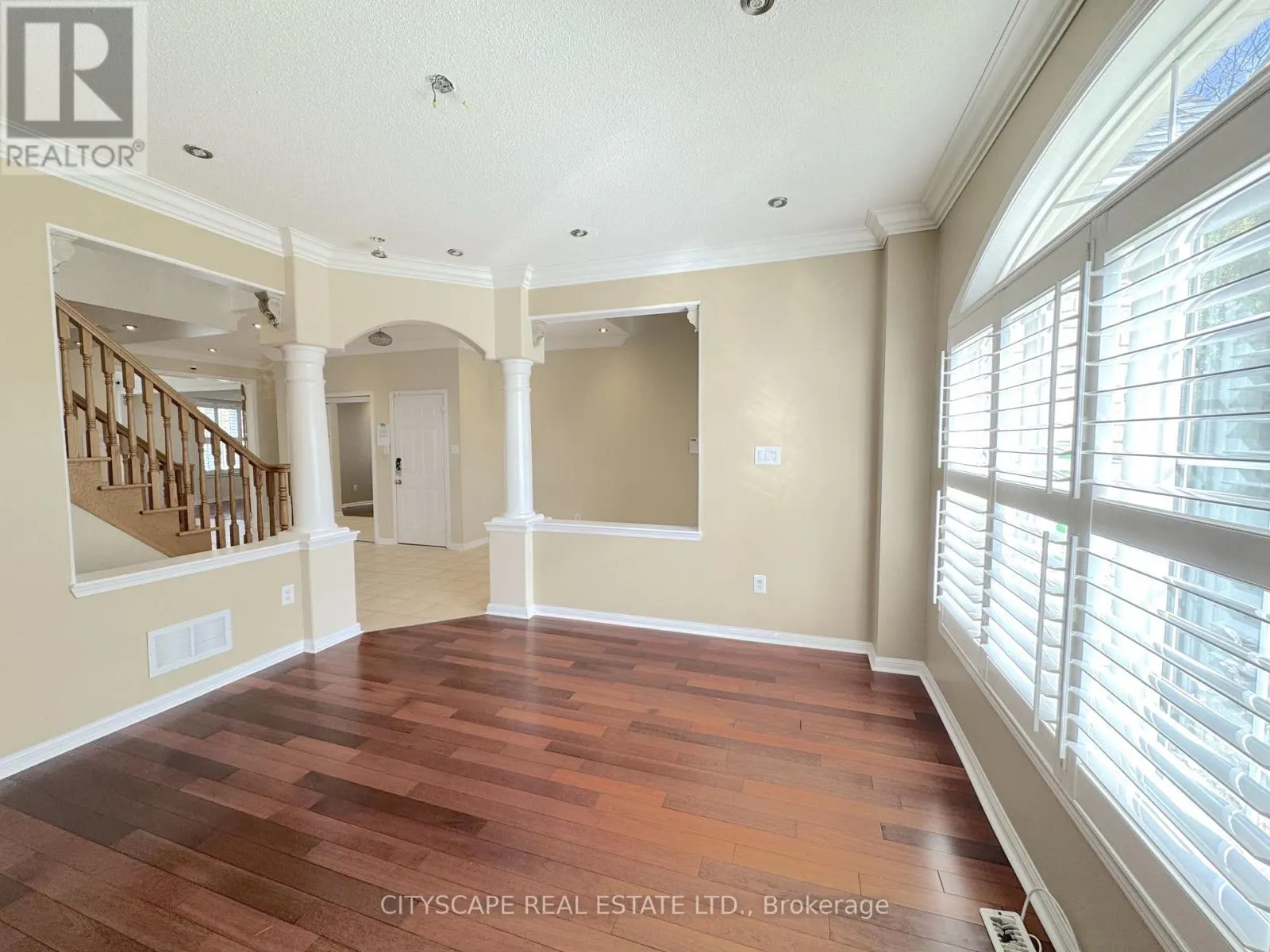 4 SERVICEBERRY CRESCENT
