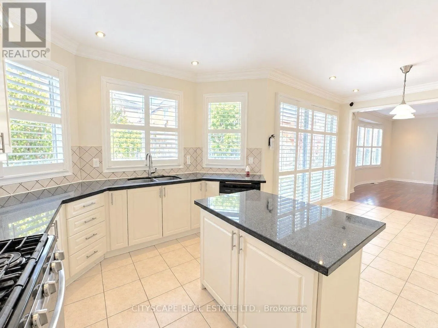 4 SERVICEBERRY CRESCENT