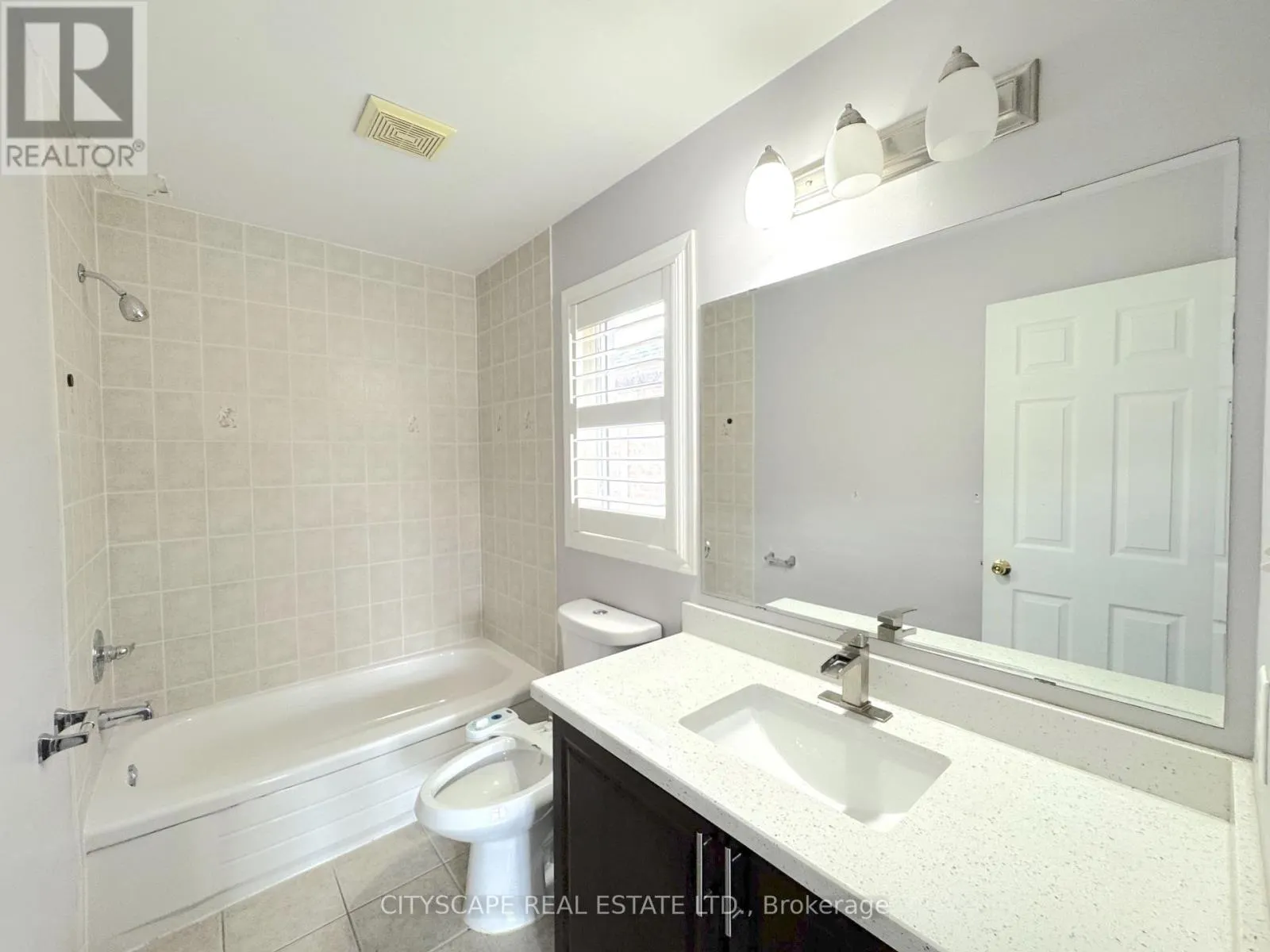 4 SERVICEBERRY CRESCENT