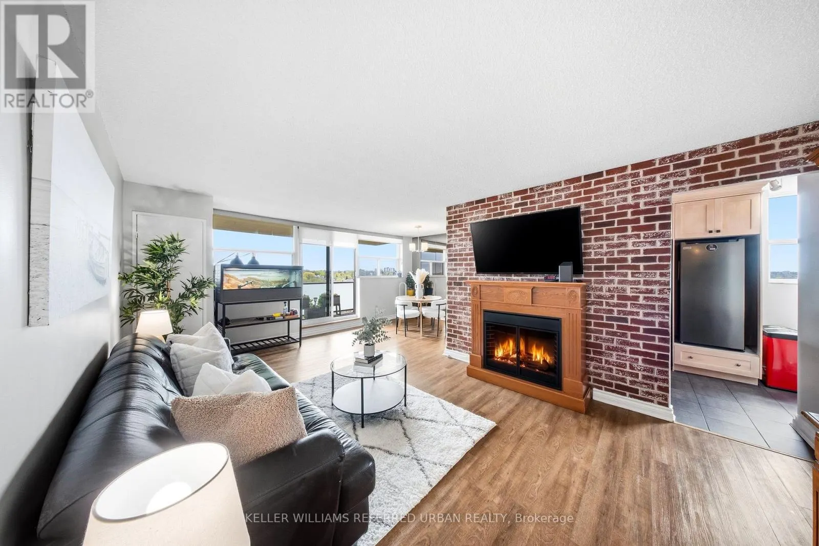 1401 - 2130 WESTON ROAD