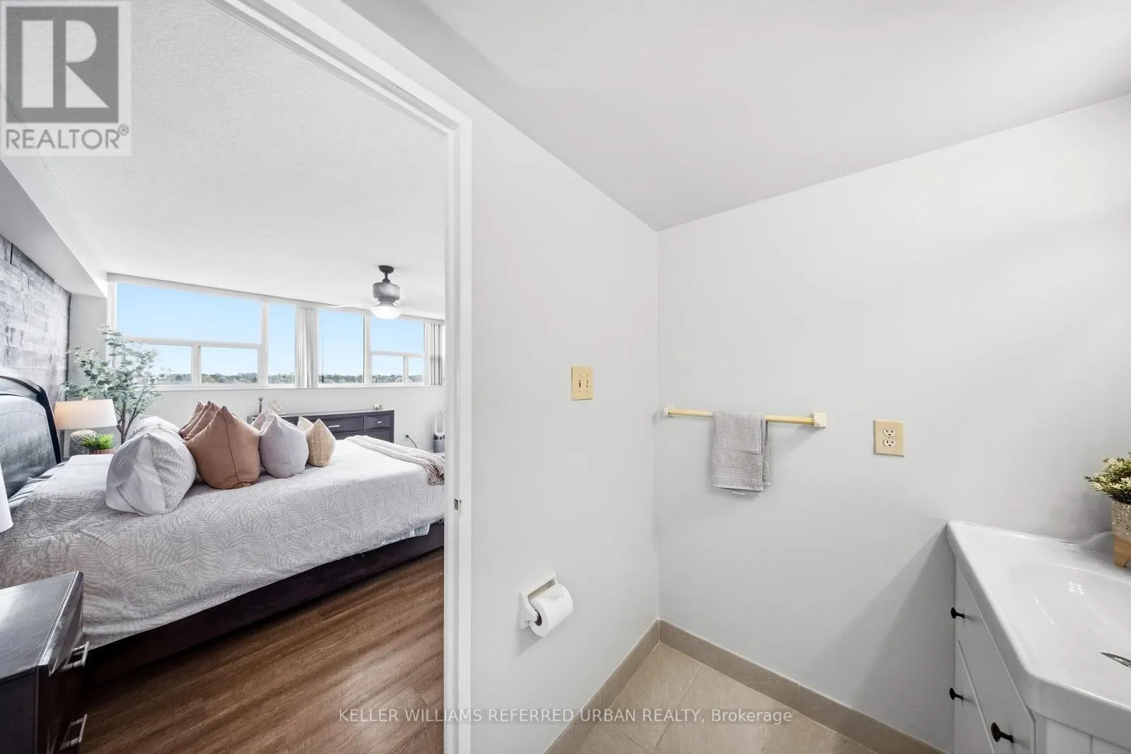 1401 - 2130 WESTON ROAD