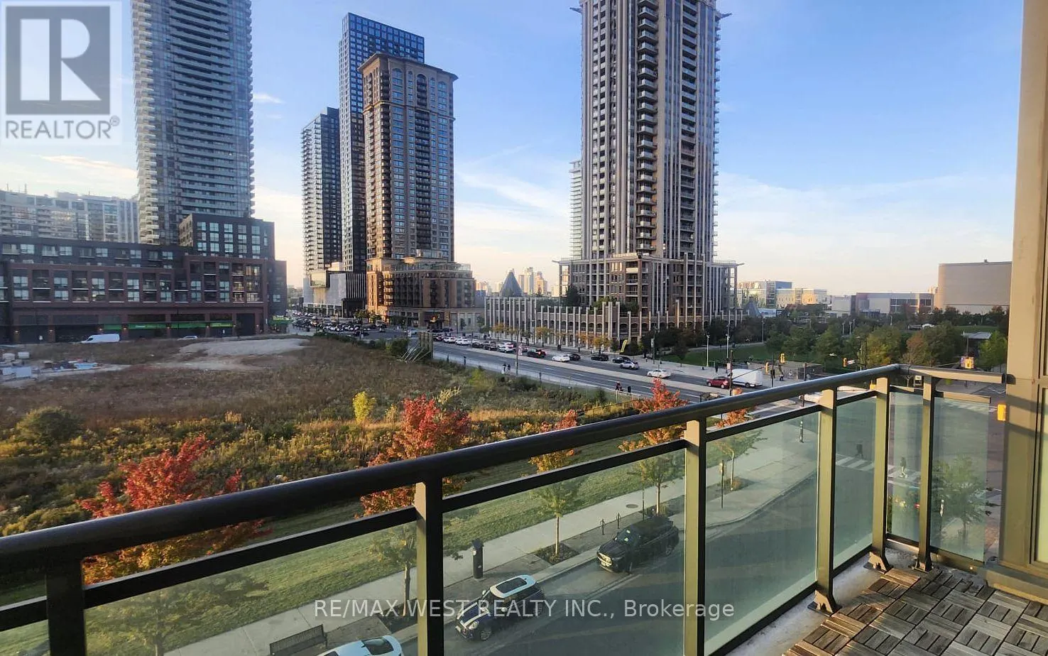 405 - 4099 BRICKSTONE MEWS