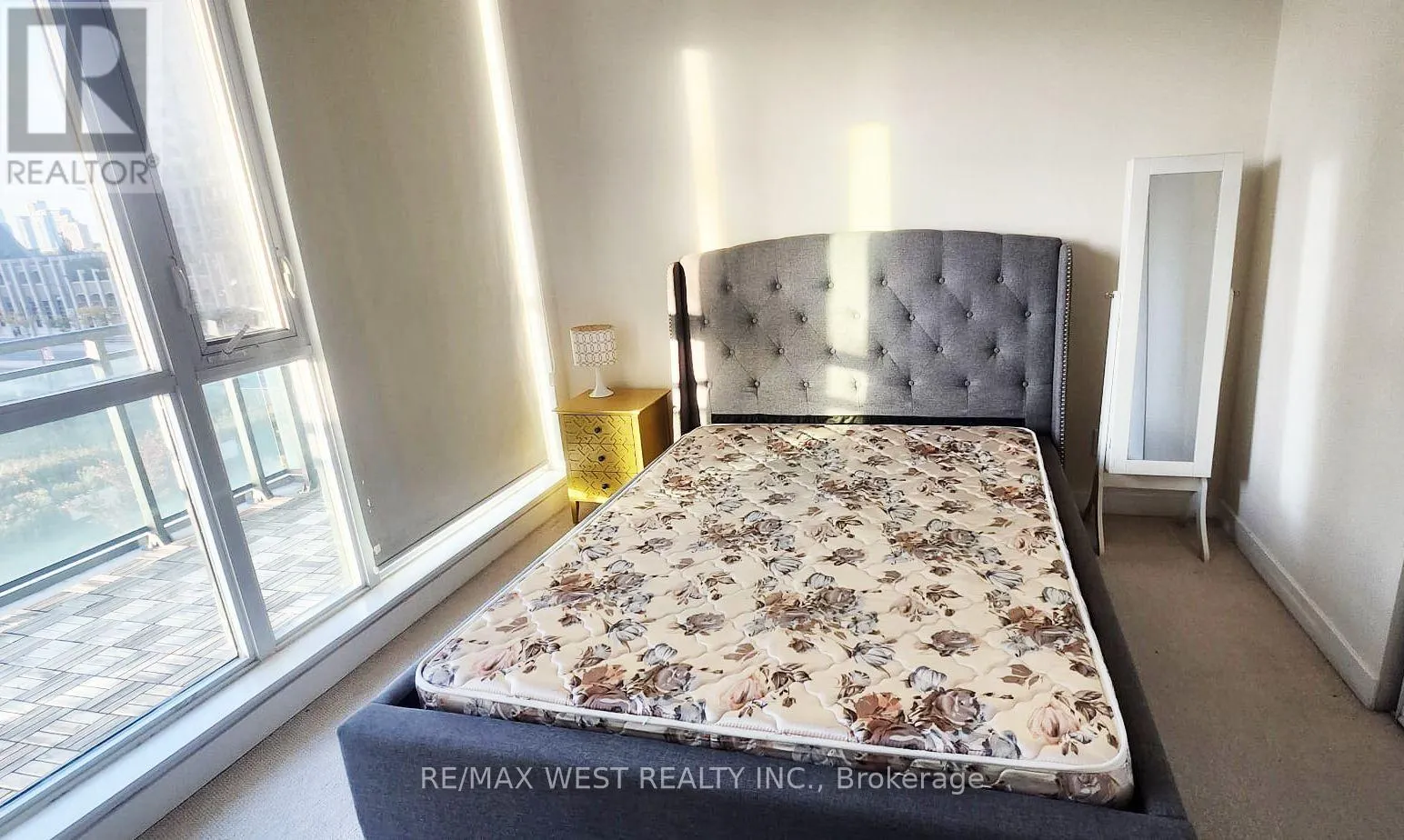 405 - 4099 BRICKSTONE MEWS