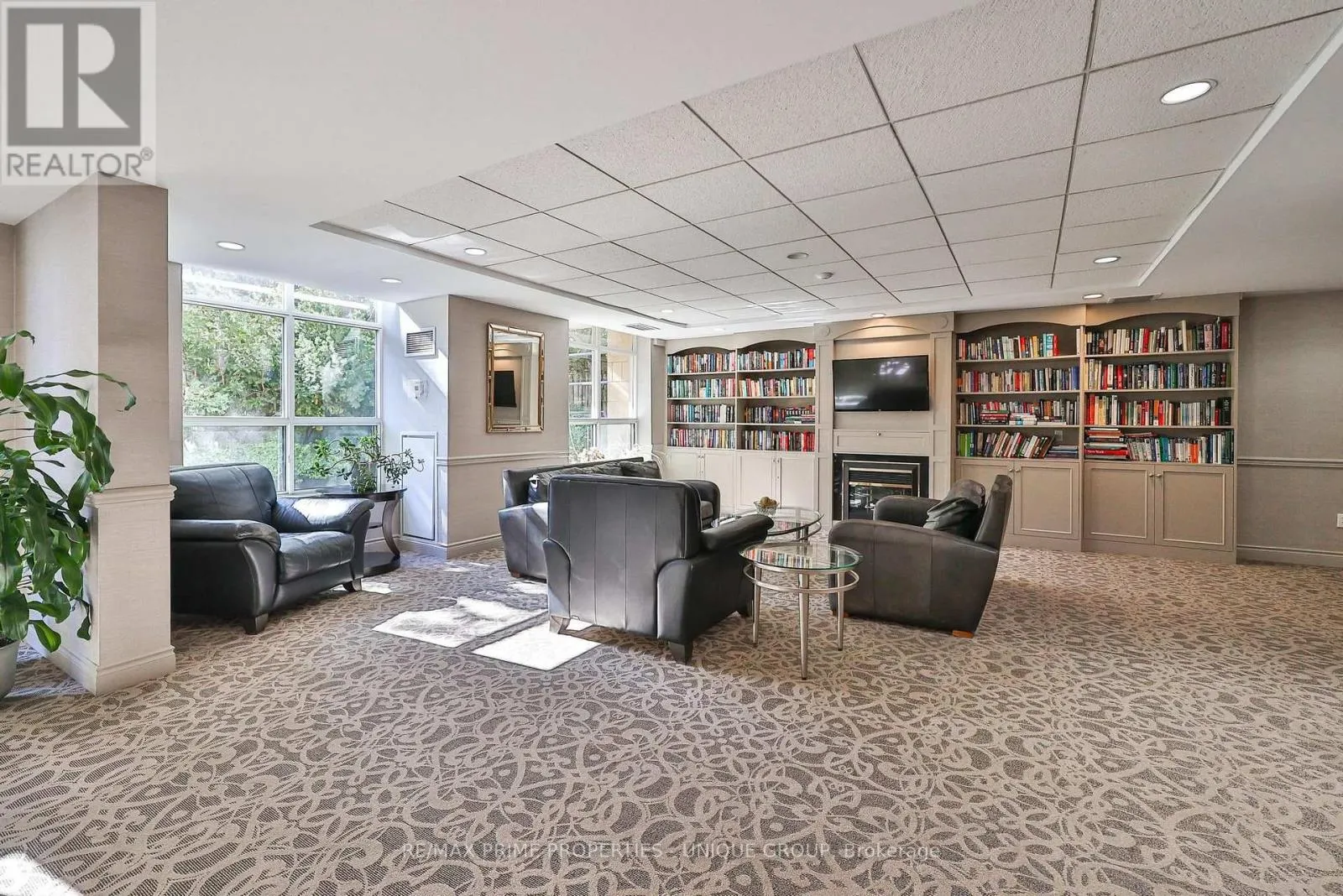 202 - 2511 BLOOR STREET W