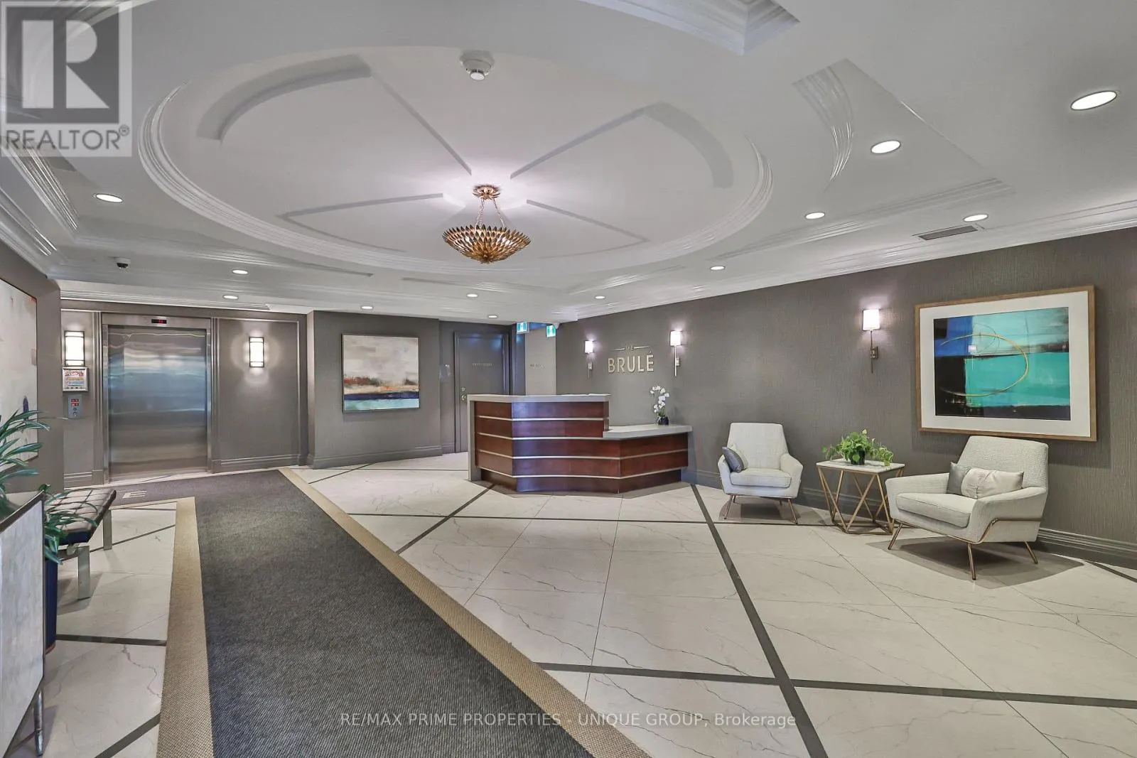 202 - 2511 BLOOR STREET W