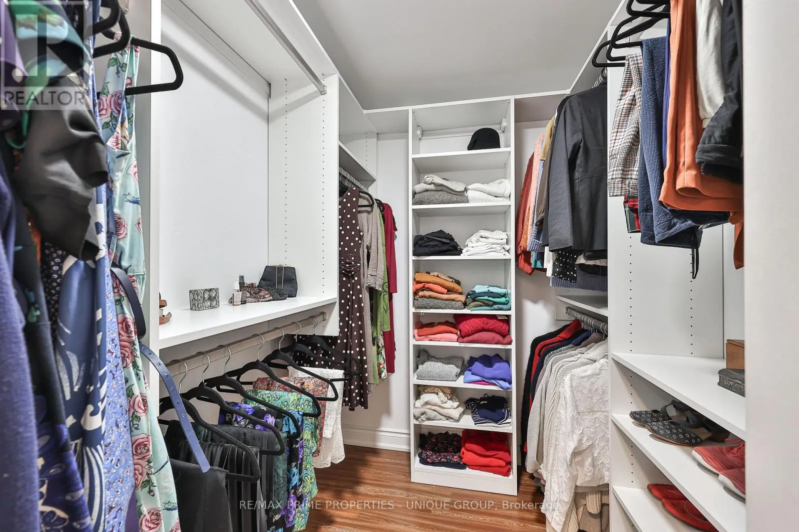 202 - 2511 BLOOR STREET W