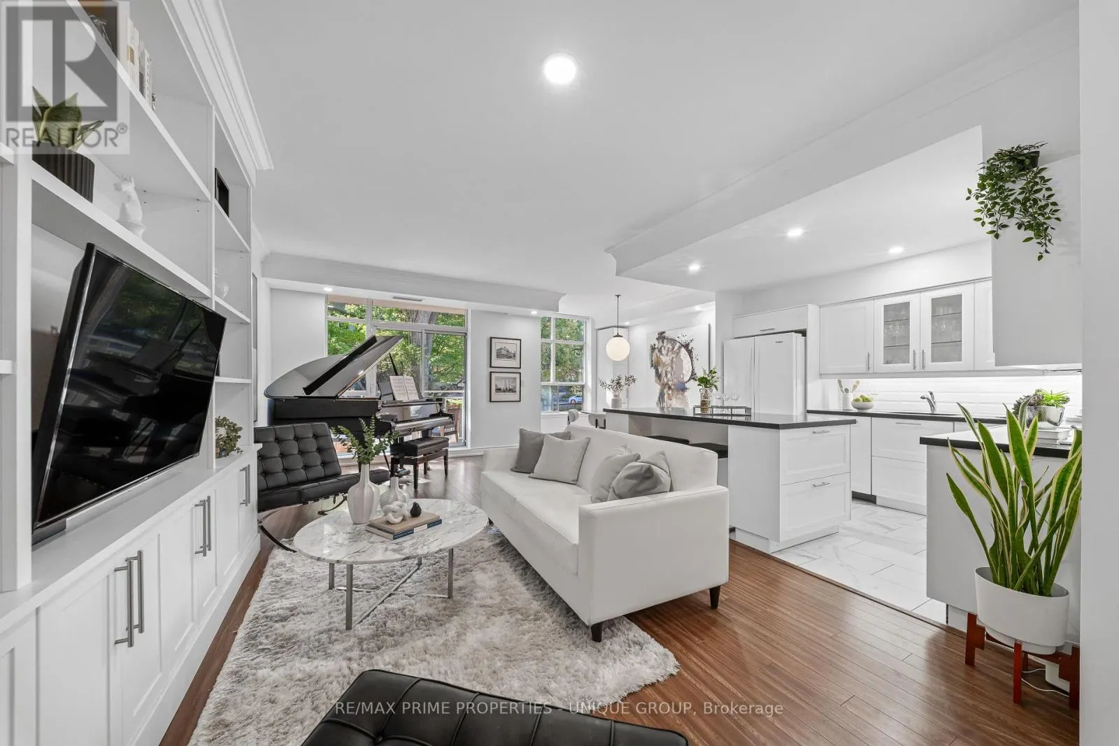 202 - 2511 BLOOR STREET W