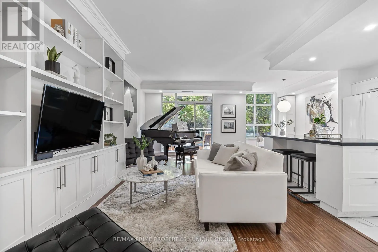 202 - 2511 BLOOR STREET W