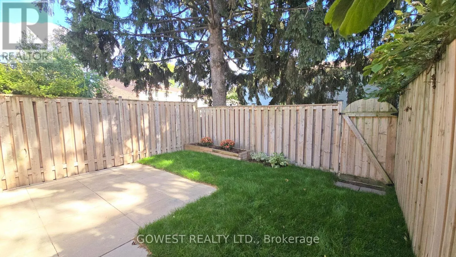 75 - 1055 SHAWNMARR ROAD