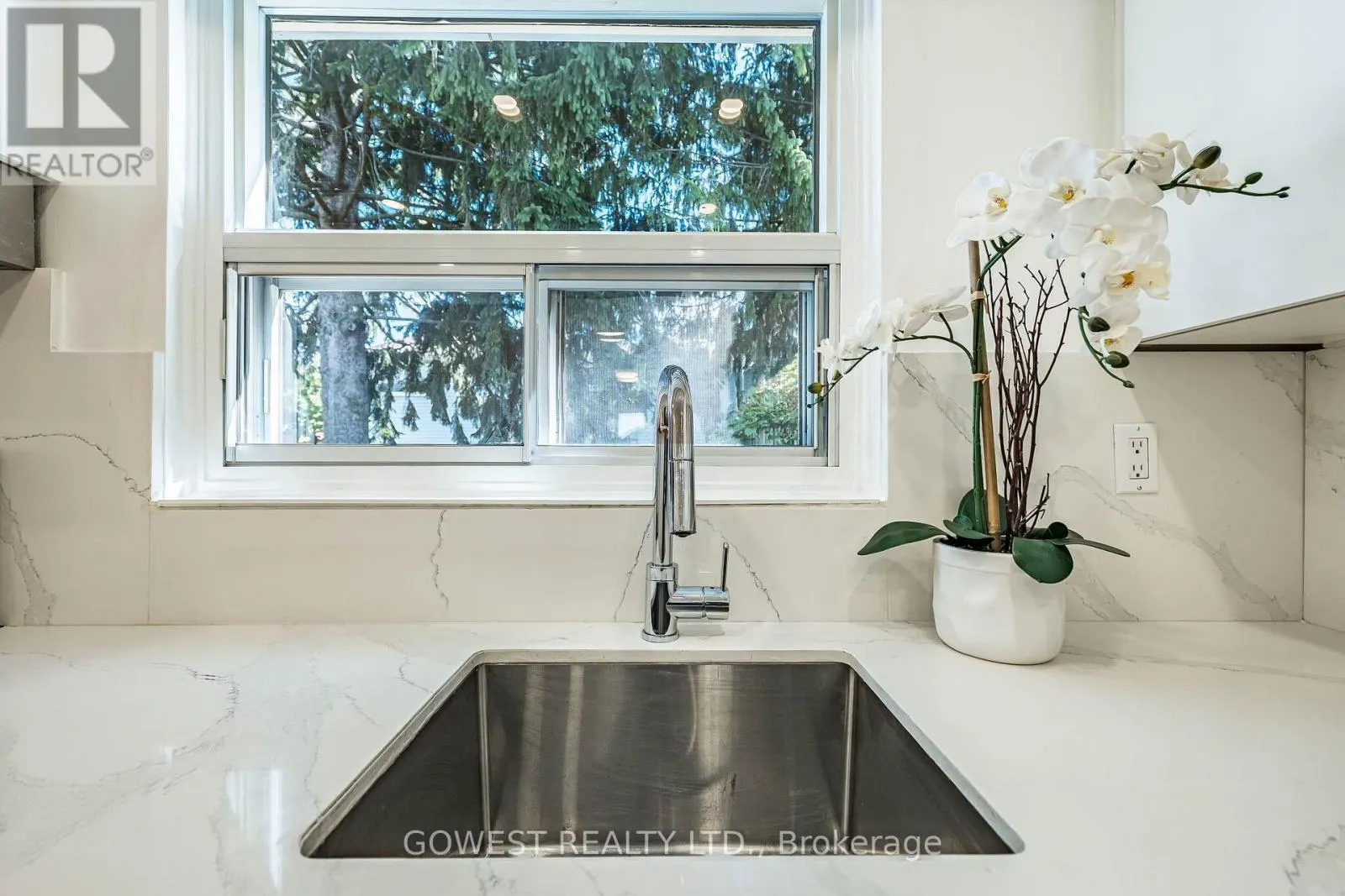 75 - 1055 SHAWNMARR ROAD
