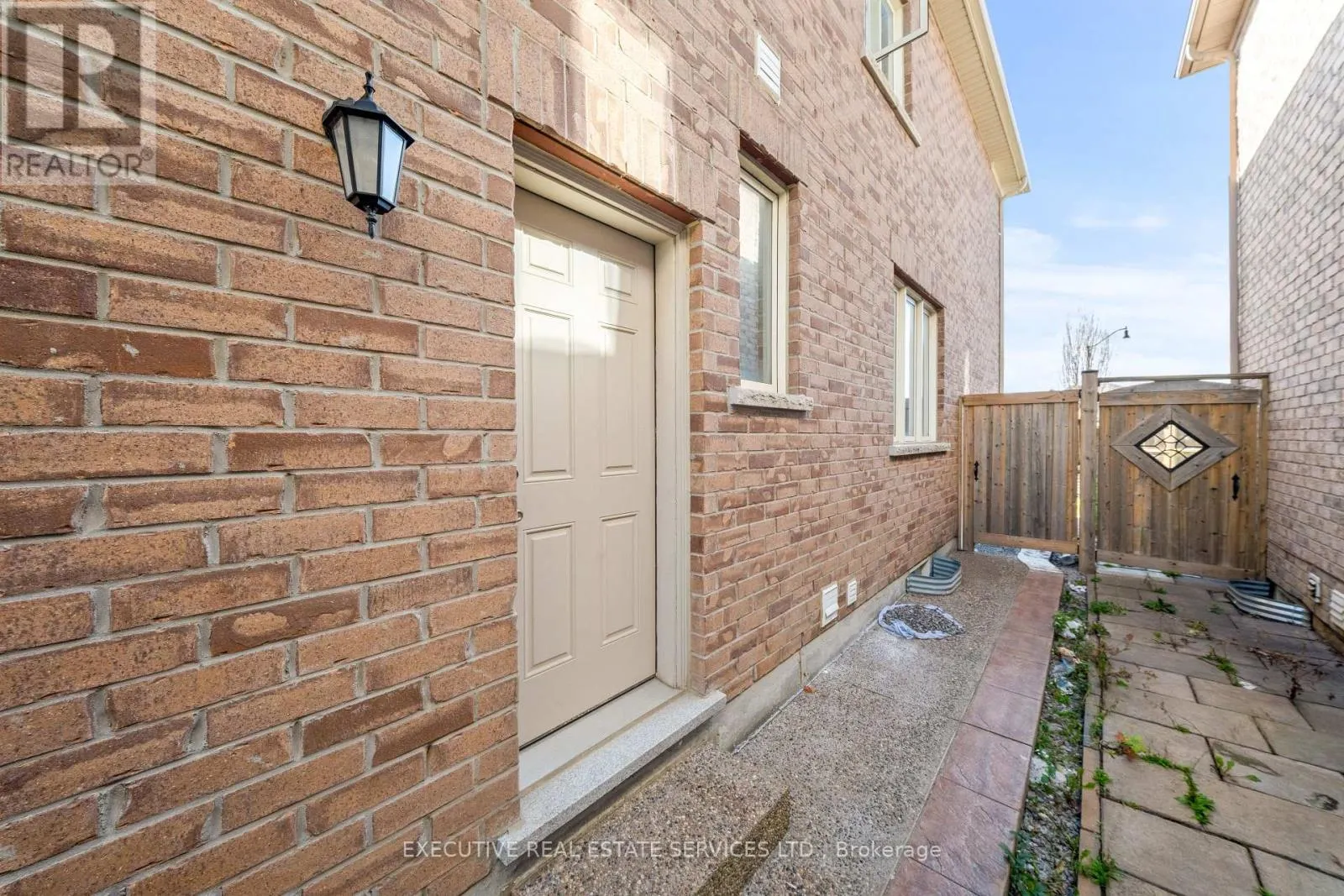 52 BERNADINO STREET
