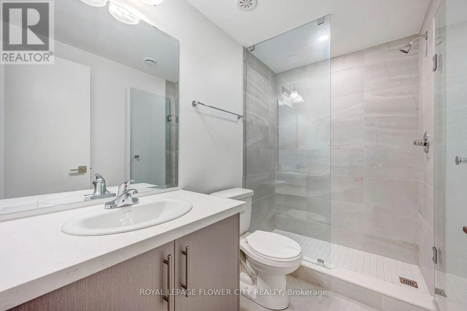 17 - 65 ROMILLY AVENUE