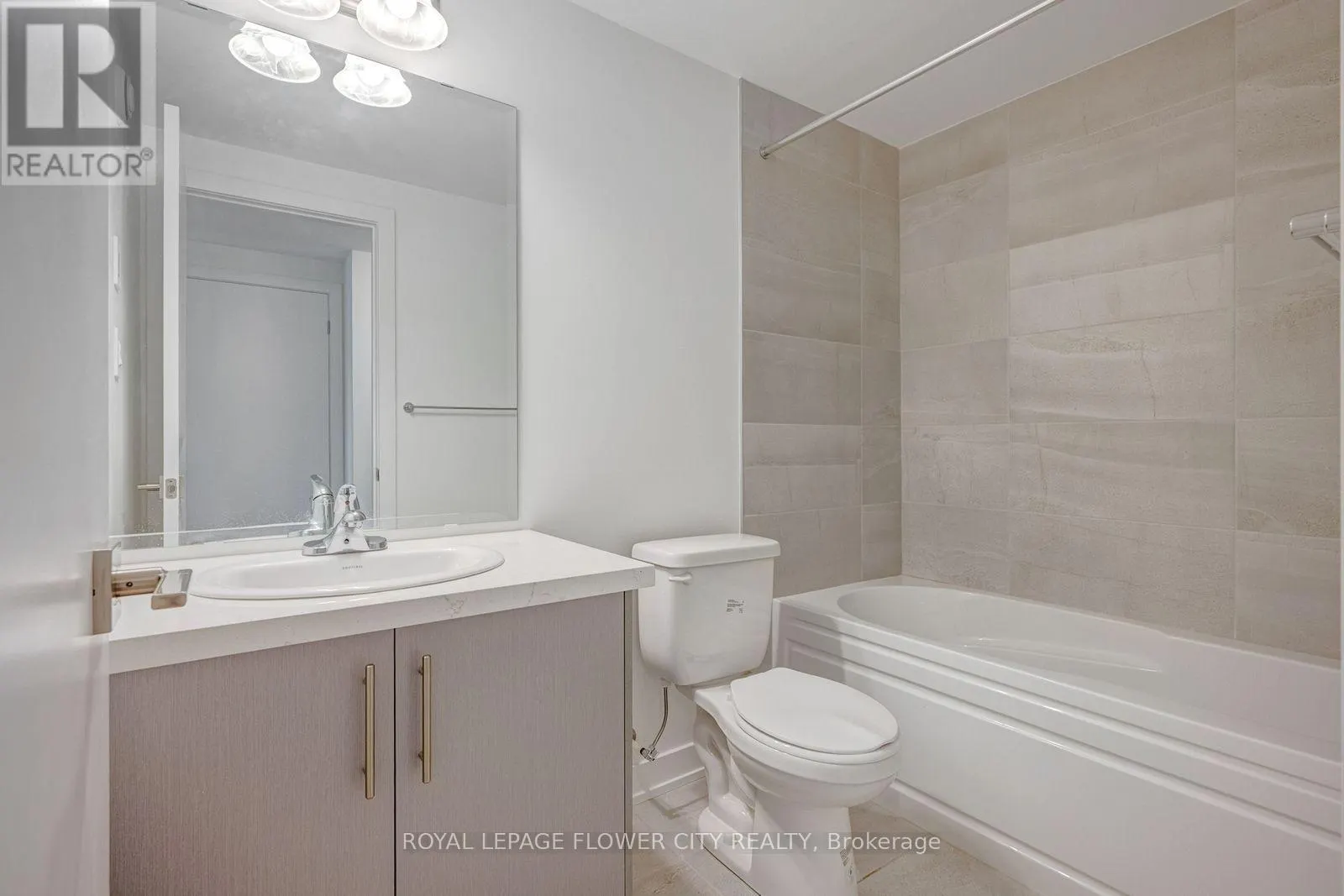 17 - 65 ROMILLY AVENUE