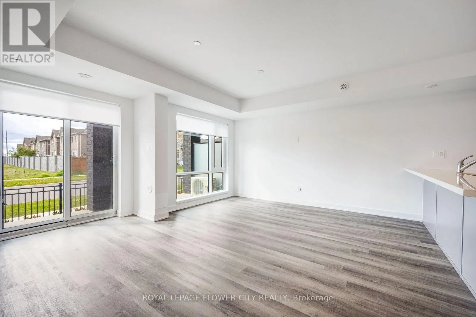 17 - 65 ROMILLY AVENUE