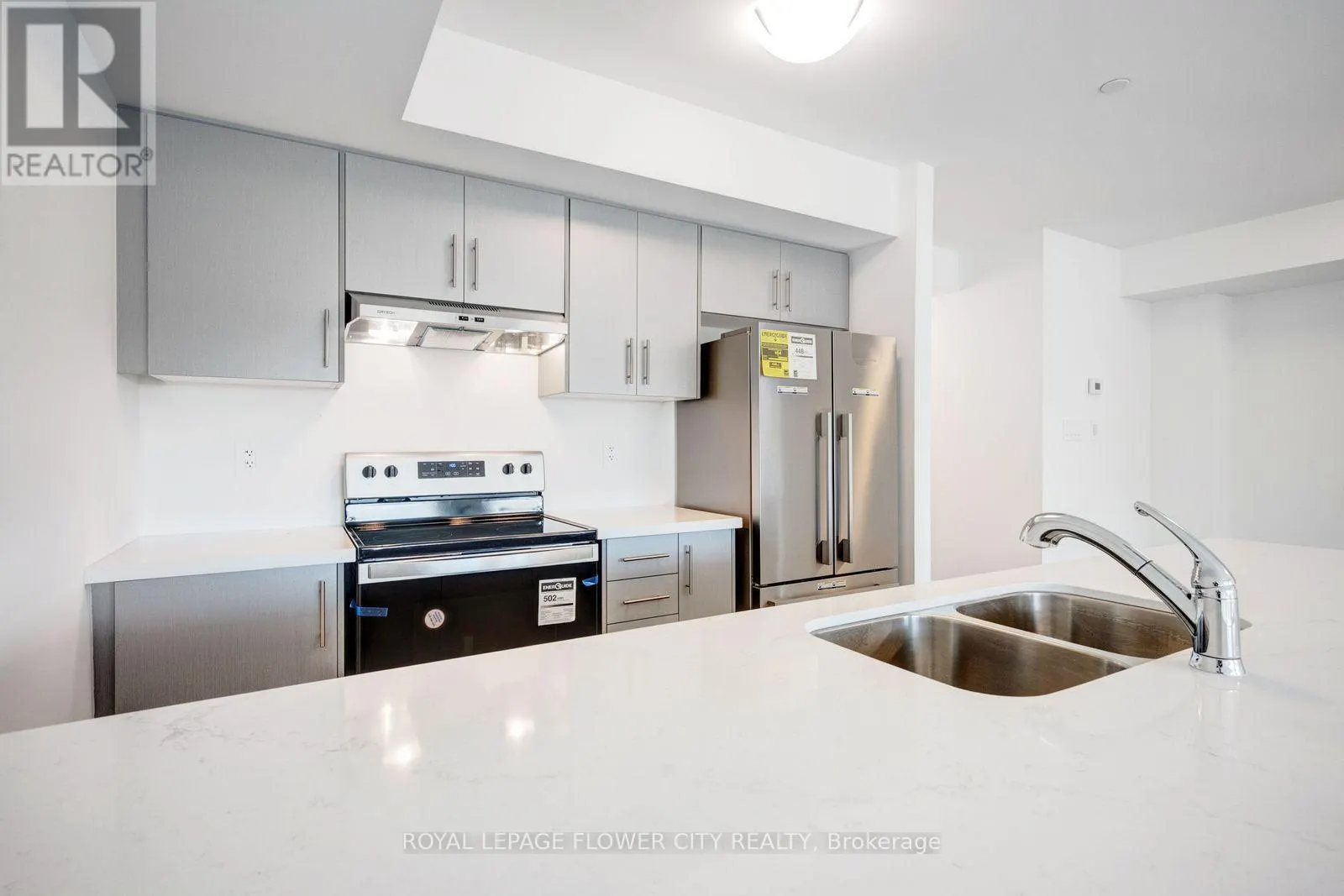 17 - 65 ROMILLY AVENUE