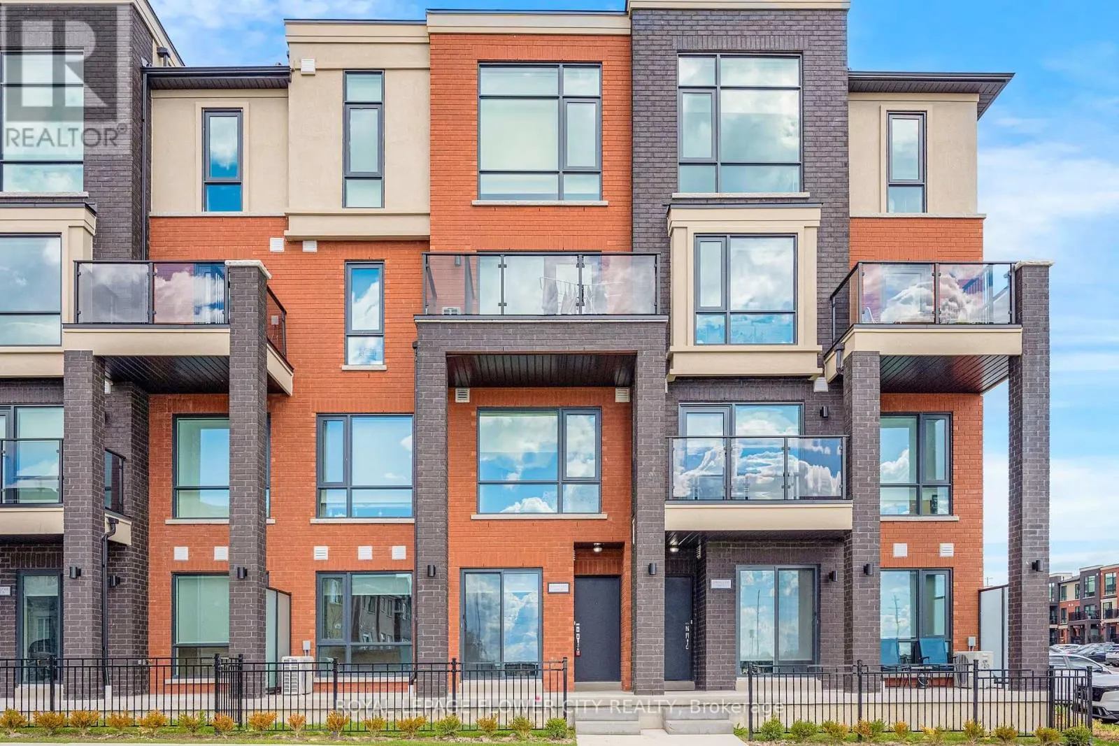 17 - 65 ROMILLY AVENUE