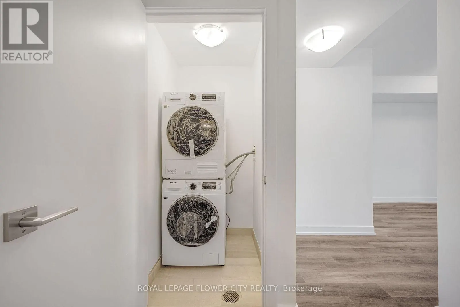 17 - 65 ROMILLY AVENUE