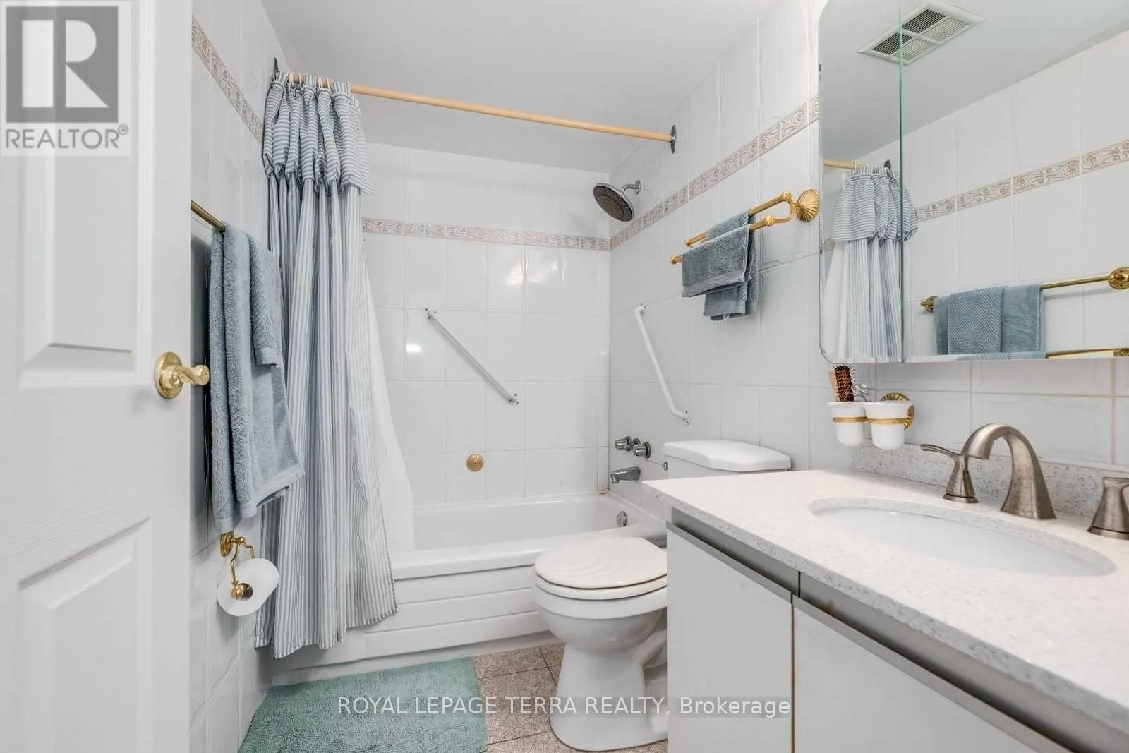 201 - 300 WEBB DRIVE