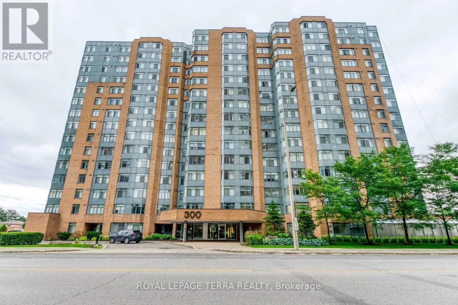 201 - 300 WEBB DRIVE