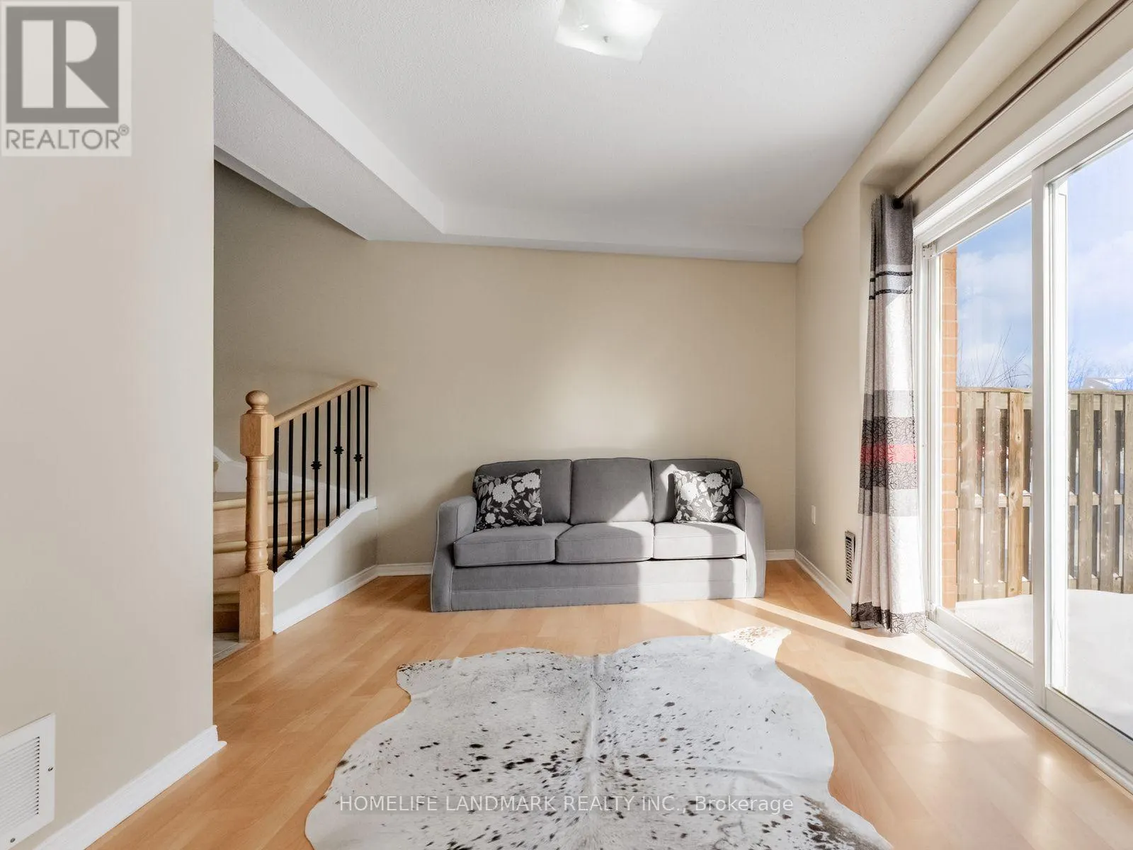 28 - 4950 ALBINA WAY
