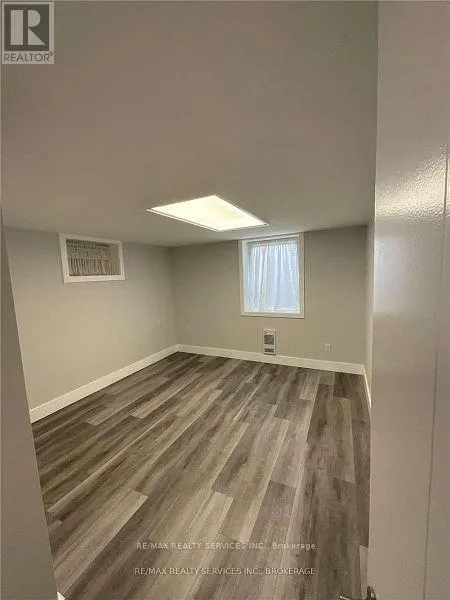 LOWER - 24 MORPETH ROAD