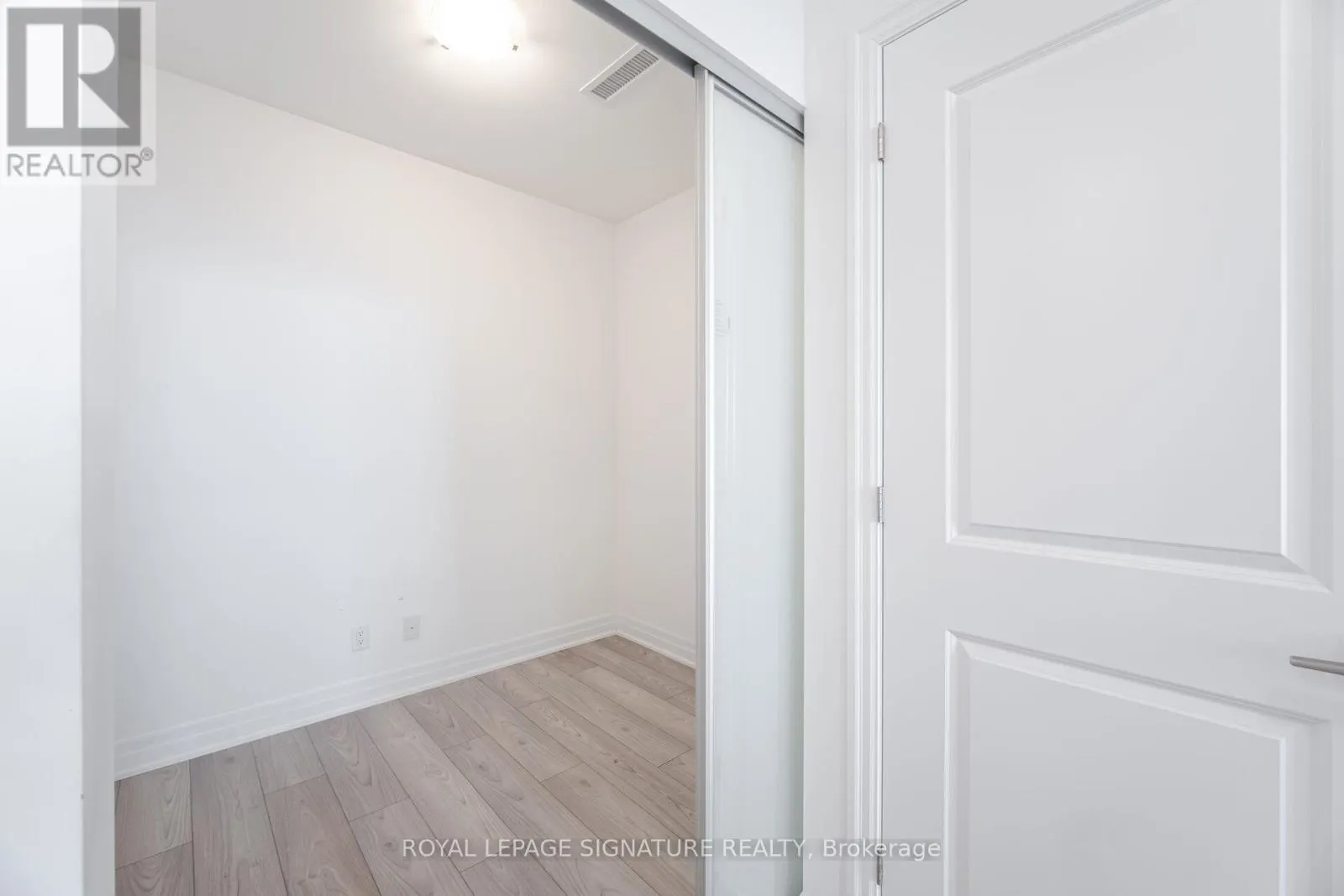 3007 - 36 ELM DRIVE