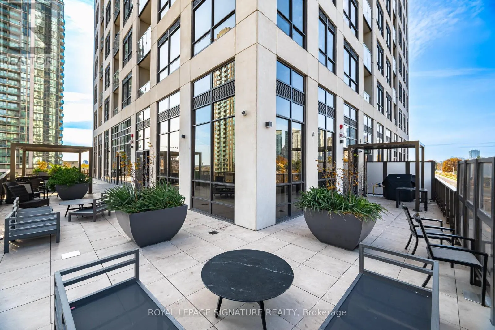 3007 - 36 ELM DRIVE