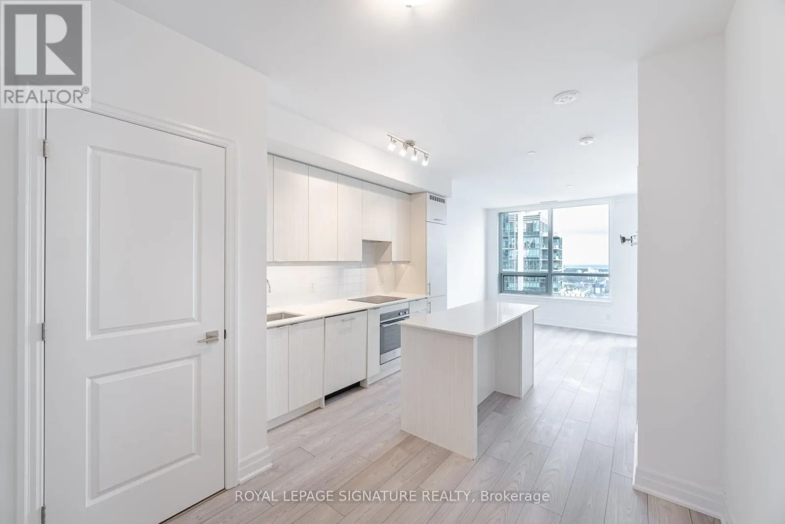 3007 - 36 ELM DRIVE