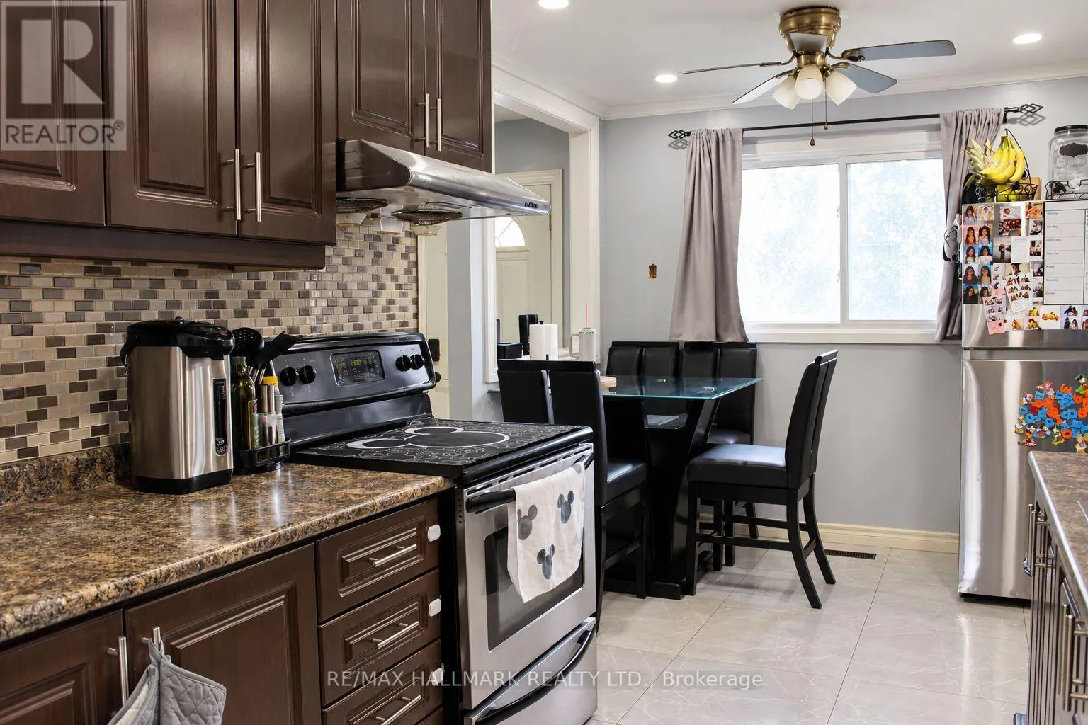 98 - 81 HANSEN ROAD N