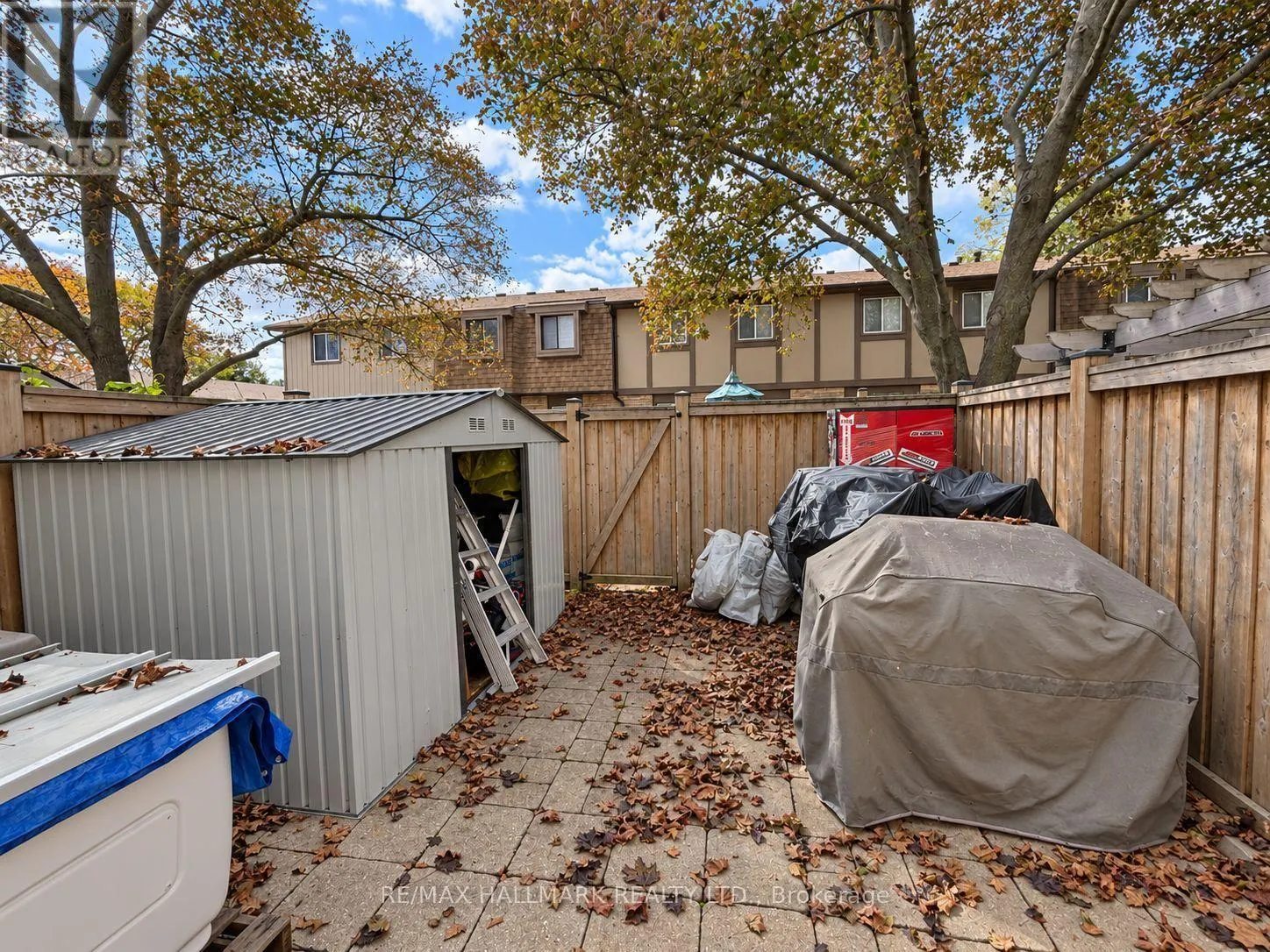 98 - 81 HANSEN ROAD N