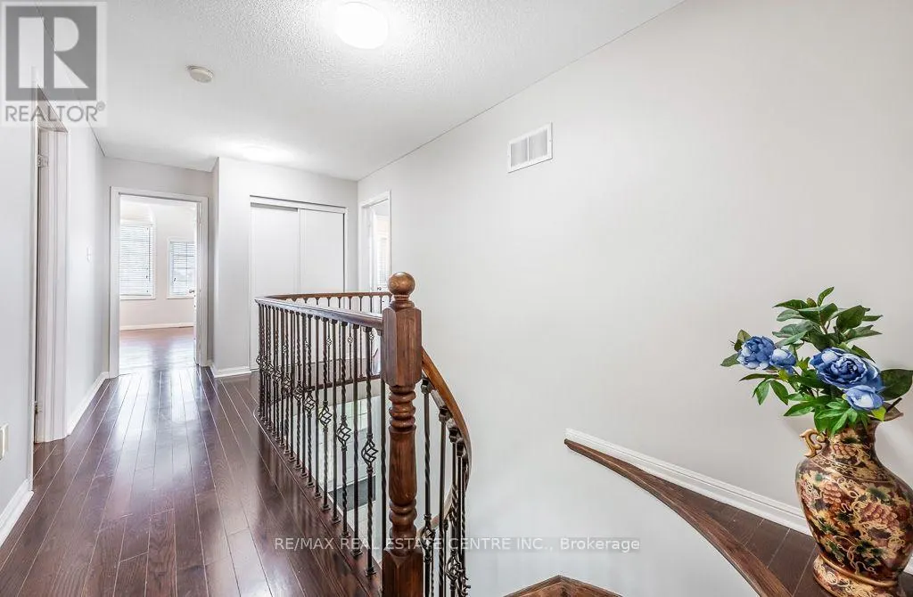 3696 WATERFALL CRESCENT