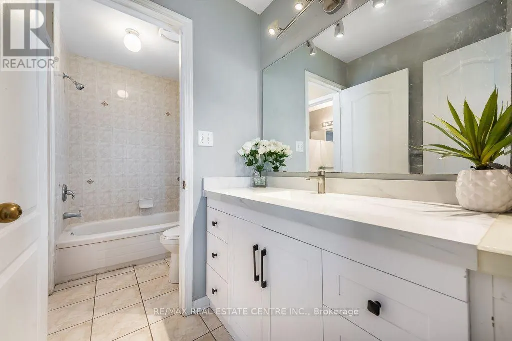 3696 WATERFALL CRESCENT