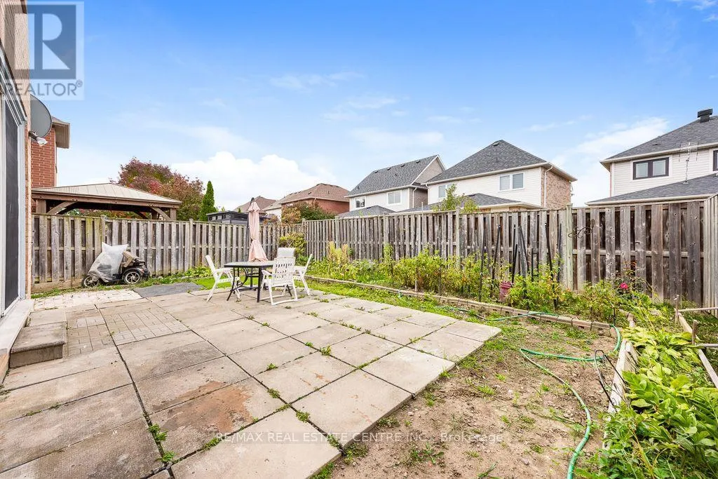 3696 WATERFALL CRESCENT
