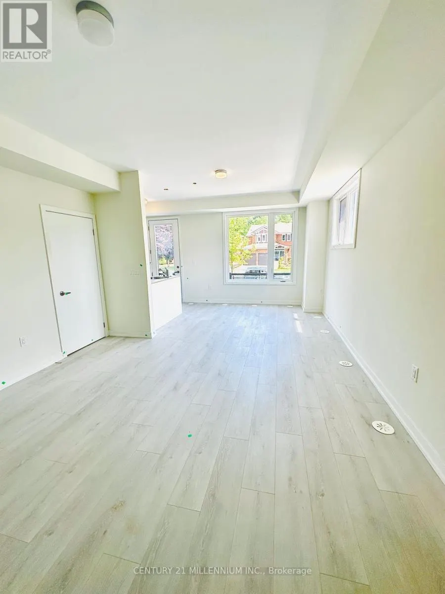 23 - 3538 COLONIAL DRIVE