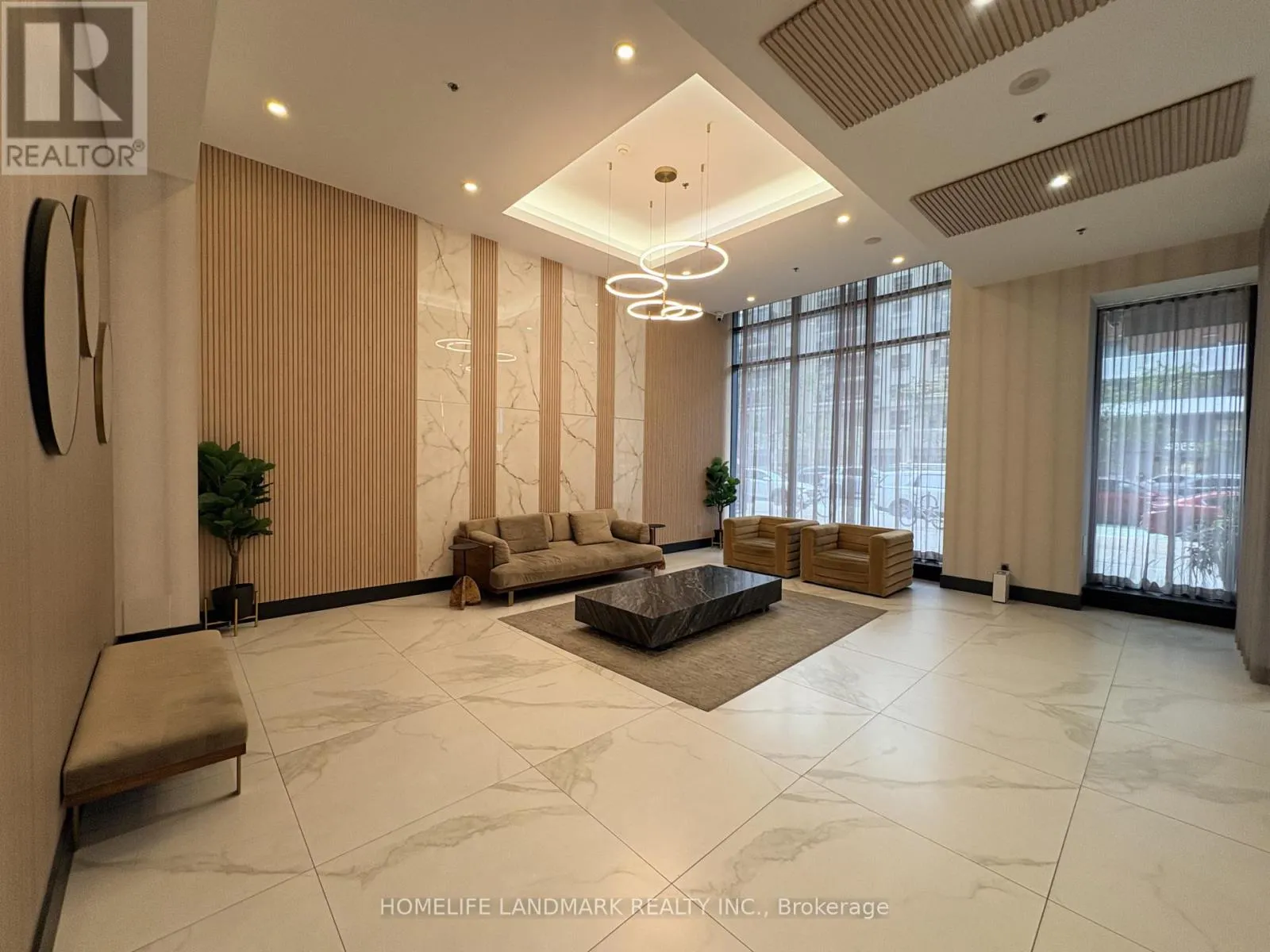 1002 - 4070 CONFEDERATION PARKWAY